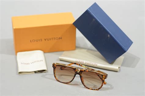 قیمت و خرید عینک لویی ویتون (Louis Vuitton)